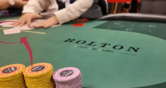 Dealer é flagrada manipulando baralho em MTT High-Roller no Vietnã