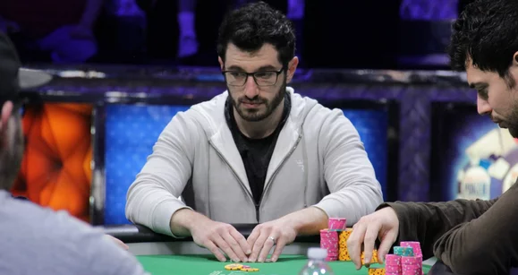 Como não ter medo de jogar deep stacks: lições de Phil Galfond